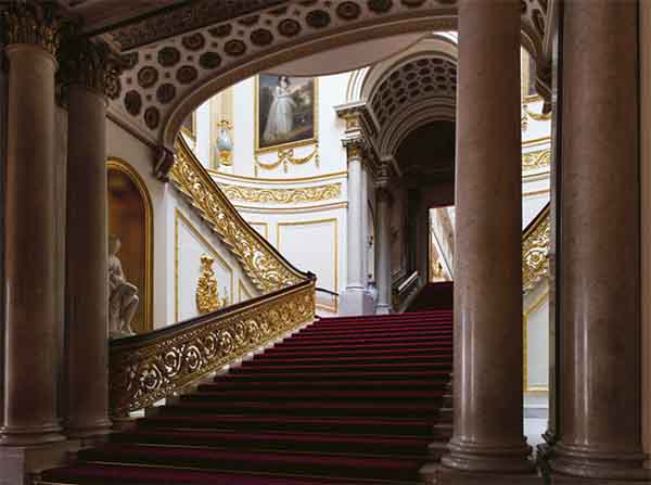 Buckingham Palace: the Interiors, reviewed on www.CourtneyPrice.com
